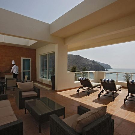 Oceanic Khorfakkan Resort & Spa Khor Fakkan Chambre photo
