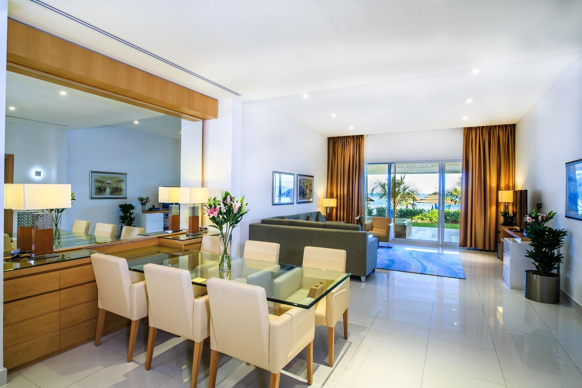 Oceanic Khorfakkan Resort & Spa Khor Fakkan Extérieur photo