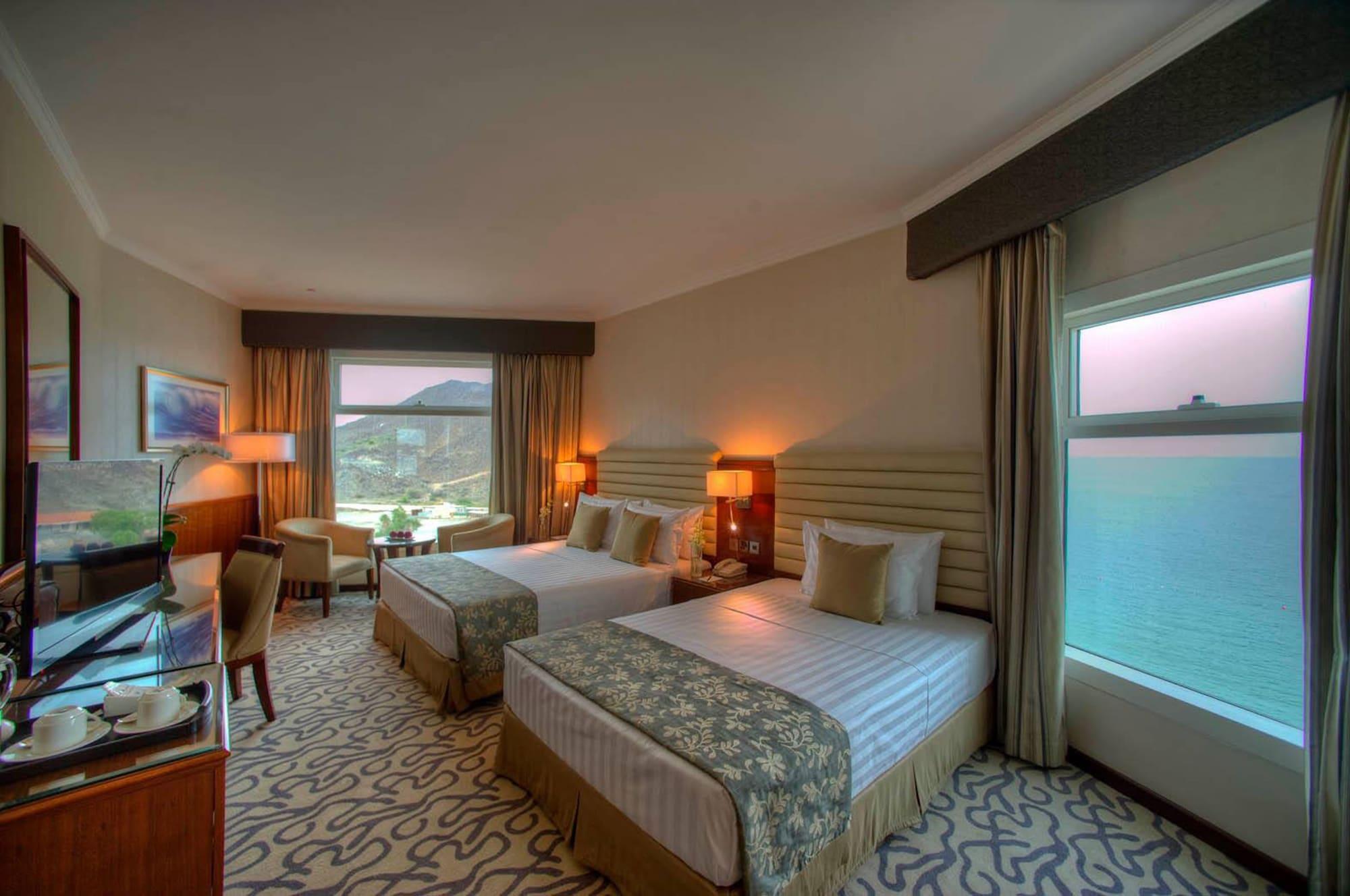 Oceanic Khorfakkan Resort & Spa Khor Fakkan Extérieur photo
