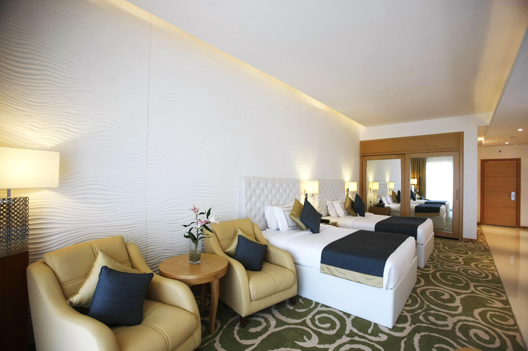 Oceanic Khorfakkan Resort & Spa Khor Fakkan Extérieur photo